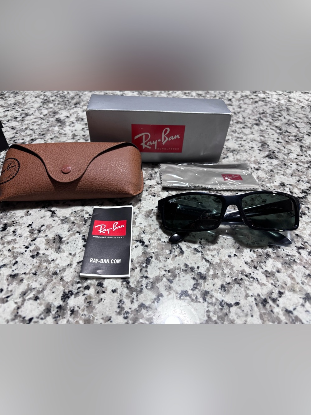 Ray-BanRB4151 BLACK SUNGLASSES